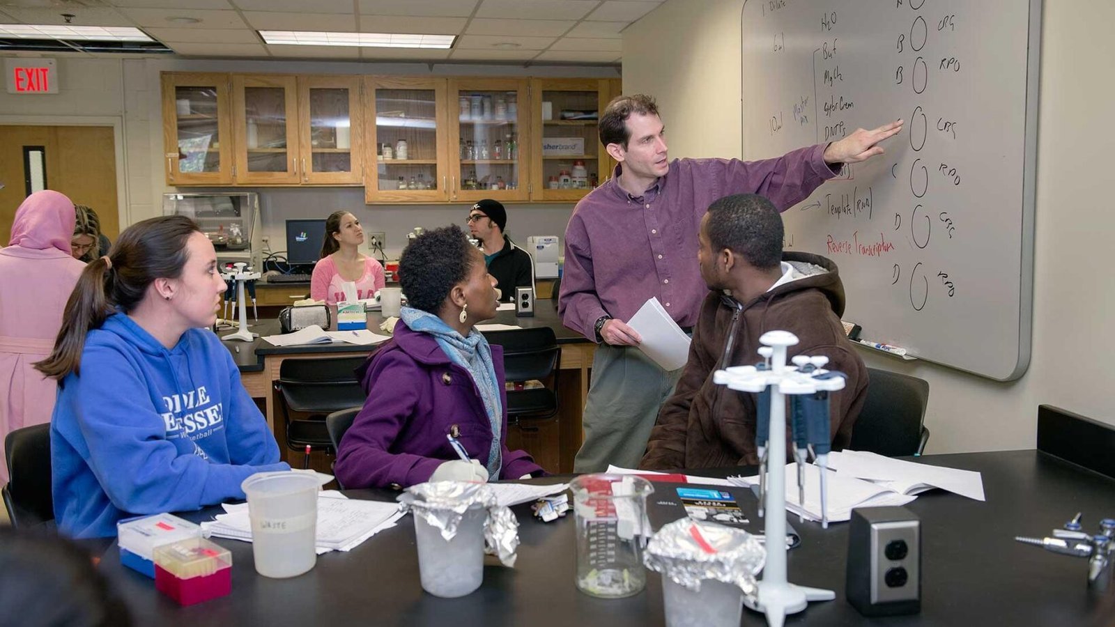 Keamanan Online: Perbandingan Browser Terbaik untuk Melindungi Privasi Anda