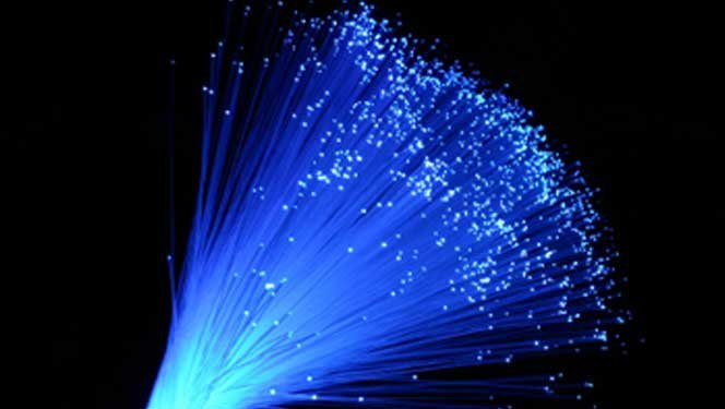 Ancaman dan Tantangan di Dunia Internet: Keamanan Siber dan Privasi Online