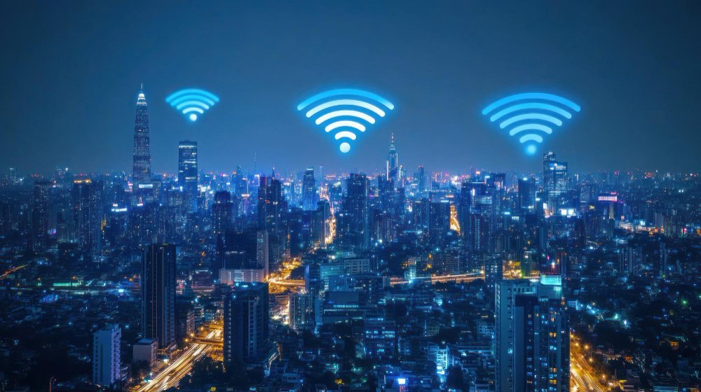 Dampak Negatif dan Tantangan Internet